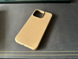 Bare Skin leather case iPhone15 pro max trade for MagSafe wallet