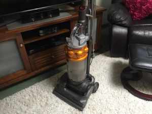 Dyson upright vacuum cleaner-DC14-no pets/no kids/no smells/no issues