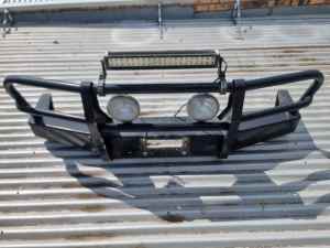 Alloy Bull Bar 80 Series, Winch-Capable, with lights