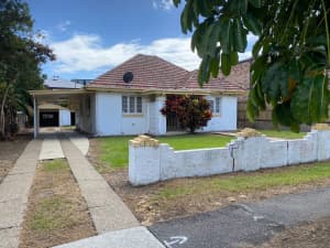 3 BEDROOM HOUSE ON PRIME LOCATION