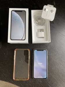 iPhone XR 64gb excellent condition