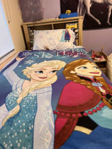 Elsa single bed quilt set and blanket 