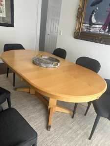 SOLID WOOD DINING TABLE
