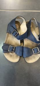 Girls shoe Walnut supportive adjustable kids sandal size 31