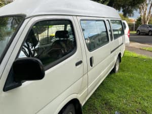 1998 Toyota Hiace Commuter 5 Sp Manual Van