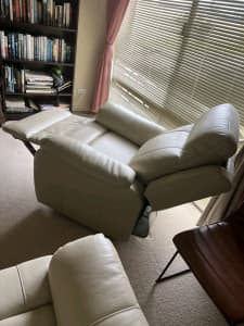 Luximo electric recliner
