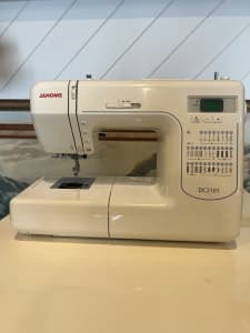 Janome DC2101 Sewing machine - great condition