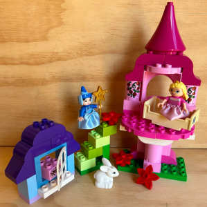 Lego DUPLO Disney Princess Sleeping Beautys Fairy Tale Bedroom 10542