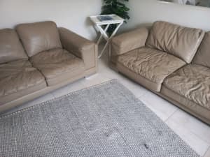 Free real leather beige couches / lounge suite