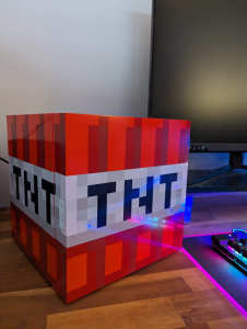 Minecraft TNT Mini Fridge Cooler LED 6.7L Collectors Item Car Usable