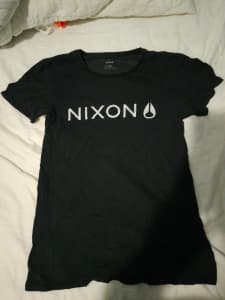 Nixon Tshirt 