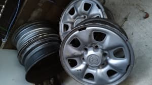 Toyota Hilux Wheels