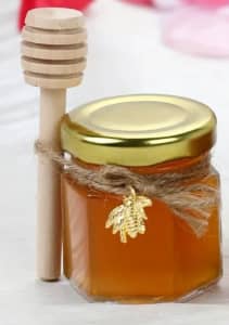 1.5 Oz Hexagon Glass Honey Jars with honey Dipper, Golden Lid - 
