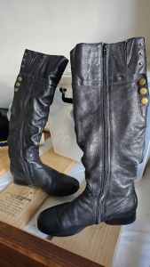 TOP END knee high Genuine Leather boots