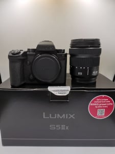 Panasonic LUMIX S5IIX Full-Frame Mirrorless Camera w/20-60mm Lens. New