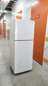 Free delivery Samsung 216L fridge