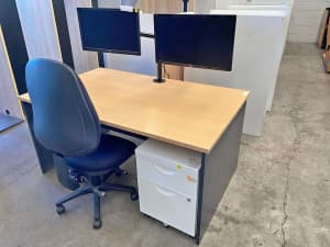Office Monitors & Single/Double Arms - Less than half the new price!!!