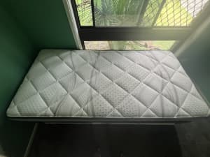 Single bed with trundle