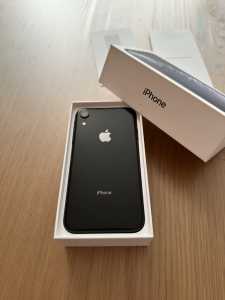 iPhone XR - excellent condition for sale
