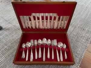 Set of Angora silver plate cutlery in original canteen box