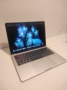 MacBook Pro 2017 (with new screen) A1708