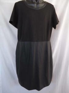 AVELLA CHRISSIE BLACK DRESS LBD Size 26 Short Sleeves 70HH