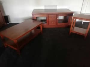 Three pieces of matching lounge room furniture