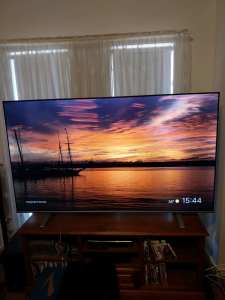 75 inch tv Toshiba 4k Google tv no emails given 