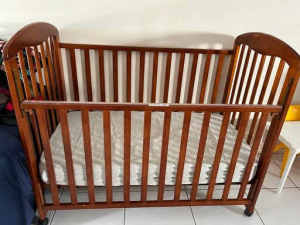 Baby cot with Matress