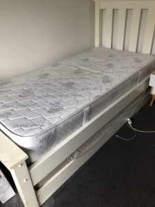Single bed with trundle