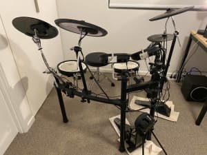 Roland TD-11 Drum Kit