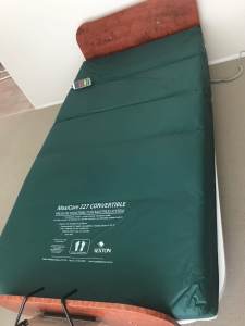 Electric adjustable hospital-style bed with air mattress