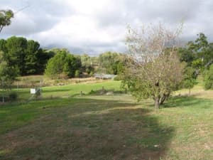 House in Adelaide, Old Reynella on beautiful land