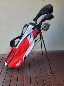 Golf clubs - Wilson Deep Red Junior Package (Right handed)