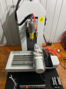 Full 5 Axis CNC Milling Machine with extras 