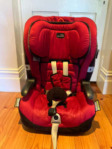 Britax safe-n-sound car seat