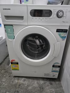 Laundry machine $80