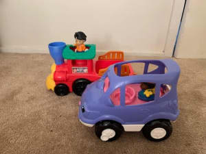 FP Little People Lil Movers Mini Van and Zoo Train.