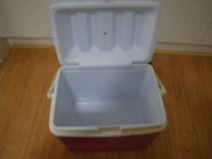 RUBBERMAID COOLER ESKY 23L RED CHILLI BIN BBQ COOLER ICED DRINKS BOX