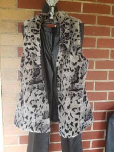 Faux fur jacket womens size 12 animal print vest
