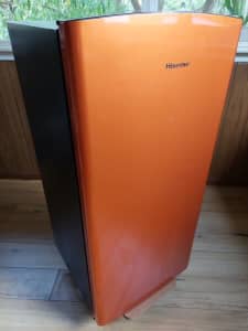 Hisense Striking Orange and Black Compact Fridge 149 L