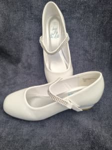 Girls White Holy Communion/ Wedding Shoes