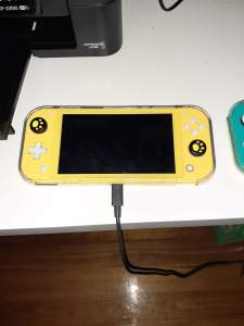 Nintendo switch lite console good nick no issues