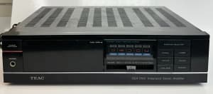 TEAC INTEGRATED STEREO AMPLIFIER - 374258