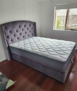 Gastlift luxury bed and mattress 