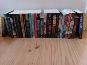 25 Crime Fiction Books in excellent conditio, bulk lot