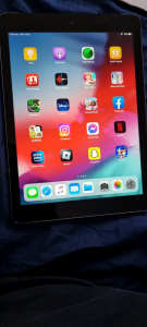 Apple IPad Air in Excellent Working Condition.