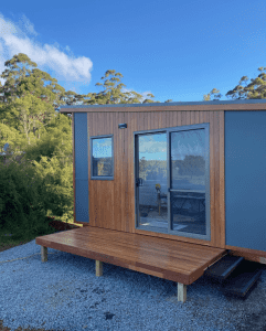Tiny House Tiny home on Wheels or Office Building