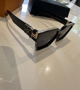 Louis Vuitton Millionaire Sunglasses New with box