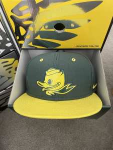 Nike Oregon Ducks Snapback Hat “Thunder Green”
